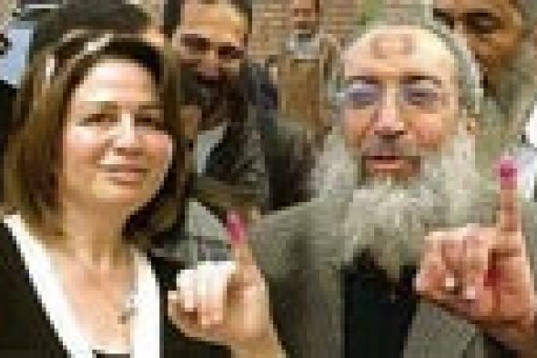 إلهام شاهين: صورتي مع ياسر برهامي "مفبركة" ولكن