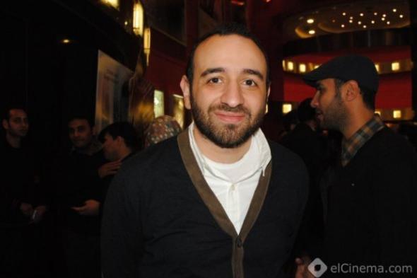 عمرو سلامة يدعو جمهوره لمشاهدة فيلم "تحرير 2011: الطيب والشرس والسياسي" بسبب أحداث الأمس