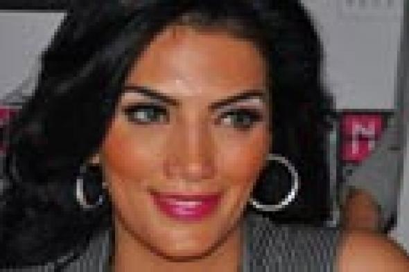 حورية فرغلي: أجسد ''بريزة فكة" في "ديكور"