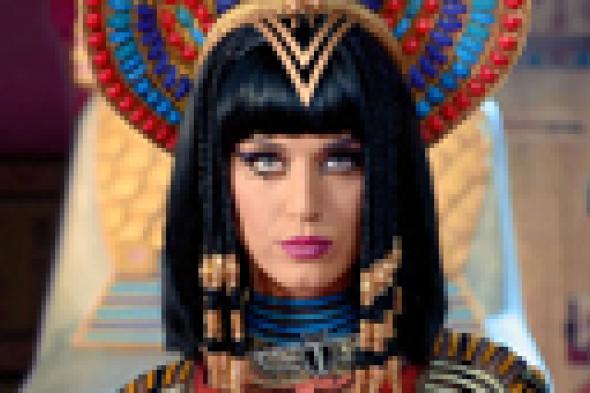 غضب إسلامي تجاه كاتي بيري بسبب استخدامها للفظ الجلالة في فيديو كليب "Dark Horse"