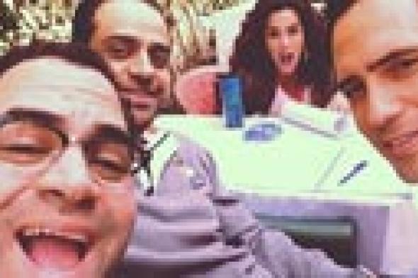 الصورة الأولى لهند صبري في كواليس "إمبراطورية مين"