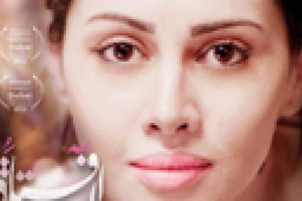 صناع "فتاة المصنع" مع محمود سعد مساء الخميس