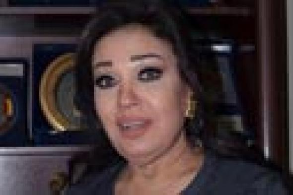 بالفيديو - فيفي عبده: لا أحتاج تكريمات .. جائزتي على تربية بناتي نلتها من الله