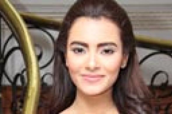 كارمن سليمان تصور أغنيتها "حبيبي مش حبيبي" بتوزيع مختلف