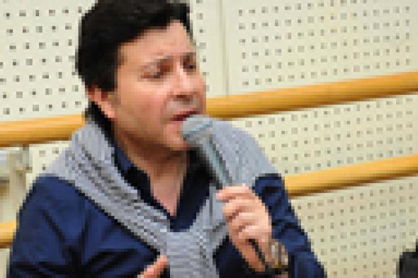 اسمع: هاني شاكر يهدي الشعب المصري "أدها وأدود"