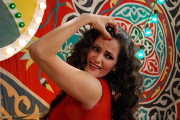 سما المصري:  المصريون يحبون "هز الوسط"