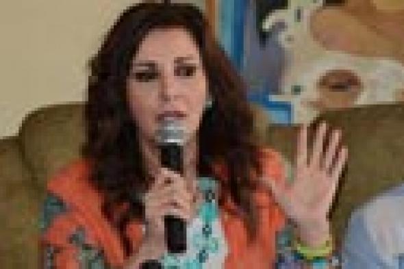 بالفيديو-آثار الحكيم تشبه ما حدث معها ببرنامج رامز جلال بالتحرش!