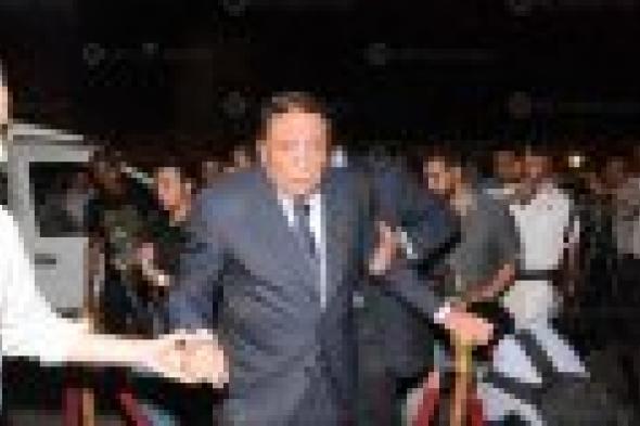 بالصور: الحزن يخيم على عزاء الراحل سعيد صالح