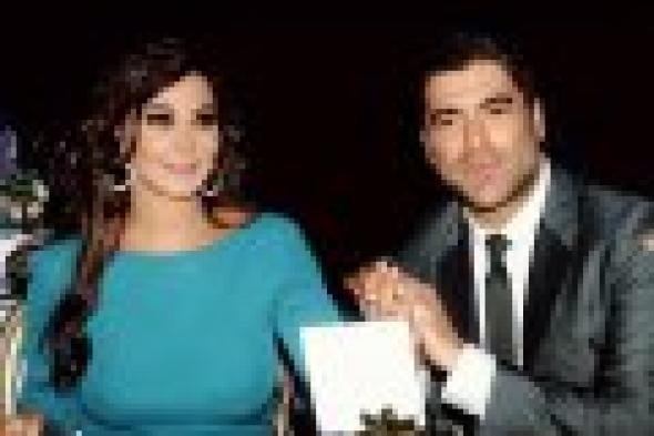بالصور: هل عدلت إليسا صورتها مع وائل كفوري بالـ"فوتوشوب"!