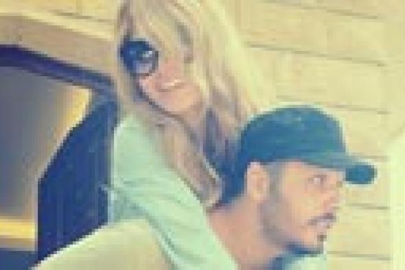 صورة- هكذا أعلنت زوجة رامي عياش عن اشتياقها له