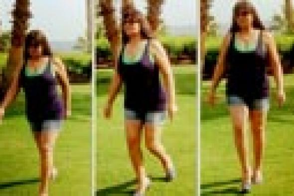 صورة- فيفي عبده تستعرض خسارتها لوزنها بـ "شورت"