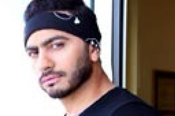صورة- تامر حسني يكشف عن جانب نادر من طفولته