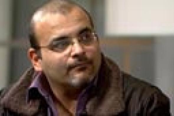 أيمن بهجت قمر يسخر من الإخوان بصوت آمال ماهر في "سكة السلامة"