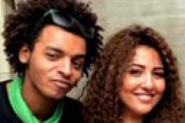 مي كساب تحتفل بخطبتها على أوكا