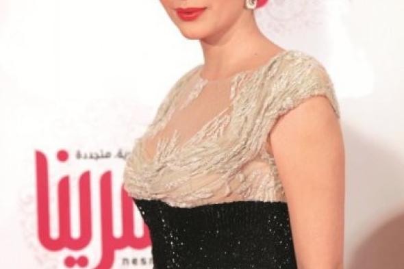 نسرين طافش تتعاقد على مسلسل "خاتون" السوري