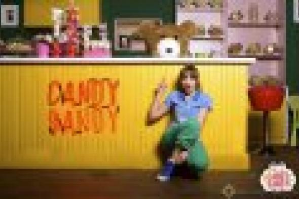 بالصور: ساندي تنتهي من تصوير الموسم الأول من "Candy Sandy"