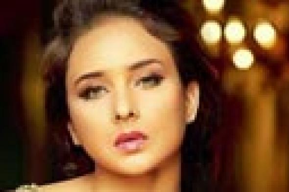 نيللي كريم تطالب بحذف كلمة "حيوان" من قاموس "الشتائم"
