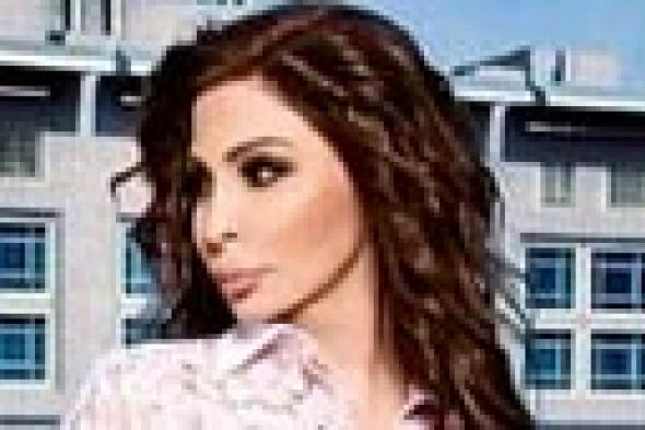 إليسا باكية: أتبع نظام غذائي كالعادة.. ومتابعوها ينصحوها بحمية الضحك