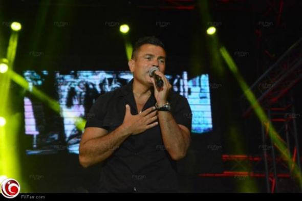 بالصور- عمرو دياب يحيي حفله في "الحديقة الصينية" وسط صيحات جمهوره