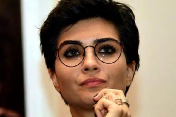 توبا بويوكستن بإطلالتين متشابهتين في مهرجان دبي السينمائي 2015