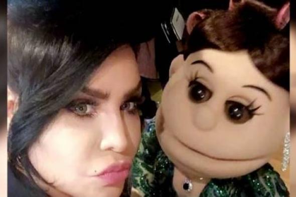 بالفيديو- أحلام تكشف عن صاحب صوت الدمية "أبلة فاهيتا" ومحرّكها