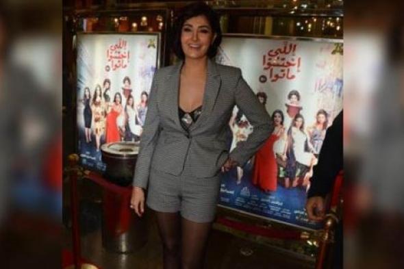 ماجد المصري يتلقى غادة عبدالرازق بعد أجازة "اللي اختشوا ماتوا"