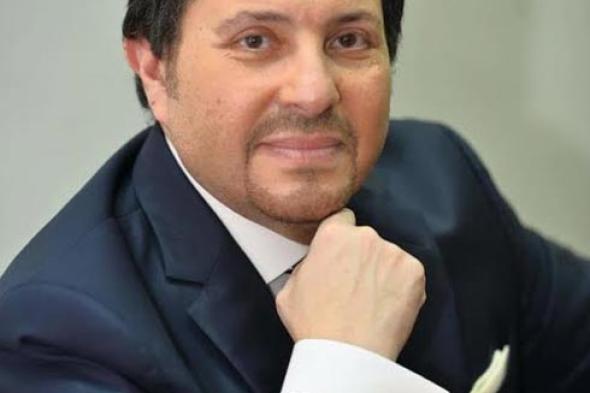 هاني شاكر لعمرو دياب: حبيبي عمرو دياب إحنا معاك