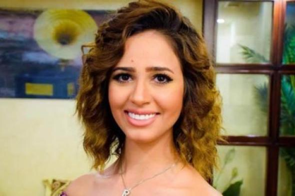 بالصور- رنا سماحة بلوك ولون شعر جديد