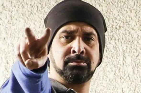 كريم عبد العزيز مرتديا زي ضابط شرطة: مسلم ومسيحي دم واحد