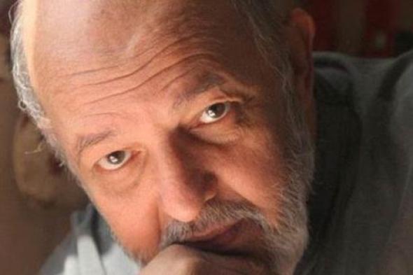 بالفيديو - 5 محطات فى حياة المخرج محمد خان