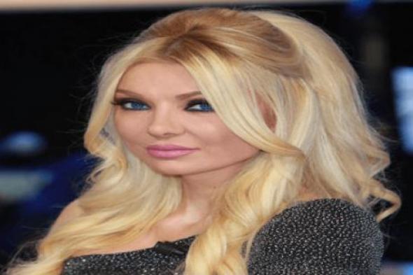 بعد رولا يموت.. مايوه ورقص ميريام كلينيك يثيران الجدل بأغنيتها  "بدي ولع قلبك نار"