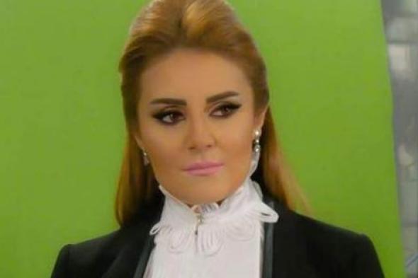 رانيا محمود ياسين تنهي تعاقدها مع قناة "المحور" قبل أن تبدأ