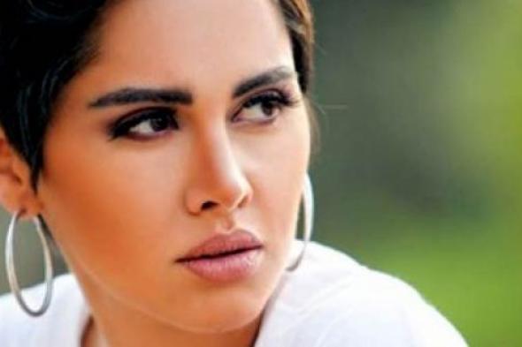 ياسمين رئيس تعبر عن اشتياقها للمخرج محمد خان