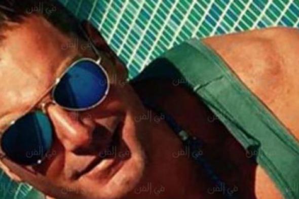 تامر هجرس ينشر صورة مع ابنتيه في طفولتهما