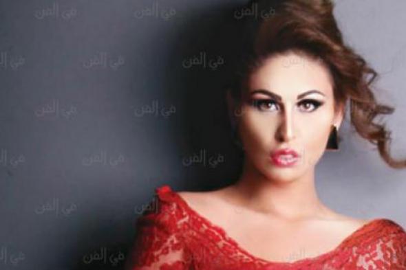 انقلاب سيارة مي سليم على طريق مصر إسكندرية الصحراوي