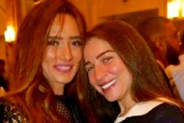 زينة ترد على مي عز الدين بعد تصريحتها بأنها أفضل منها شكلا
