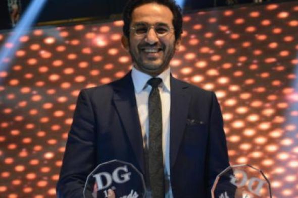 أحمد حلمي يشكر جمهوره والمصورين