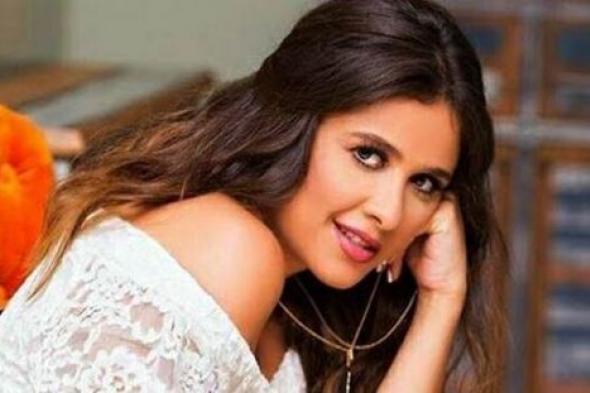 صورة- Selfie رامز جلال مع ياسمين عبد العزيز في كواليس "هربانة منها"