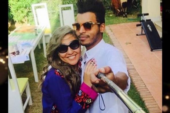 بالفيديو- مي كساب: زوجي لا يفهم شيئا في أي أمور تتعلق بالمصالح الحكومية وهناك من أبلغ عنه لمنعه من السفر