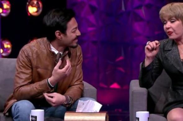 بالفيديو- أشرف عبد الباقي لأحمد زاهر: لو ابن لوسي اتقدم لبنتك هتوافق ؟ وهكذا رد