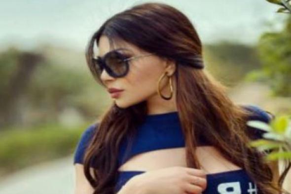 هيفاء وهبي توجّه رسالة لجمهورها بالإسكندرية