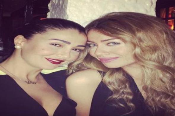 غادة عبد الرازق تشارك جمهورها بصورة ابنتها بالحجاب