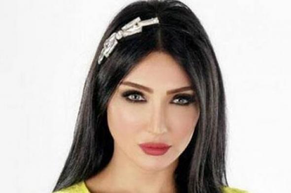 بالصور- سامية الطرابلسي أبيض × أبيض في جلسة تصوير جديدة