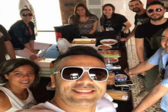 بالفيديو- جزء تخيلي للجزء الخامس من "هبة رجل الغراب".. "أدهم" يخون زوجته!