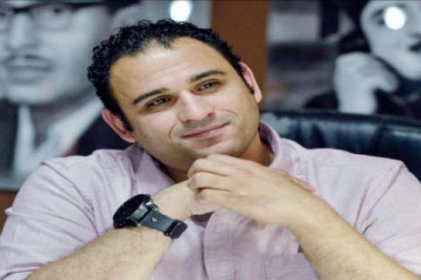 أكرم حسني يرد على سخرية بيومي فؤاد منه
