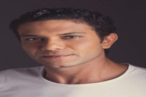 آسر ياسين يوجّه تحية لجده بطل حرب أكتوبر.. هكذا عقّب صلاح عبد الله