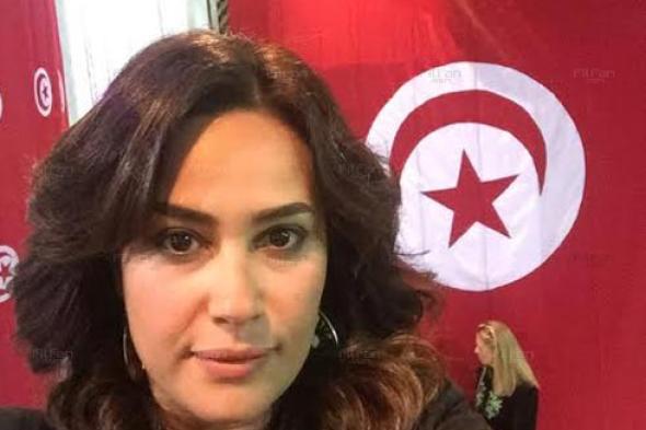هند صبري تعتذر عن خطئها في علم بلادها