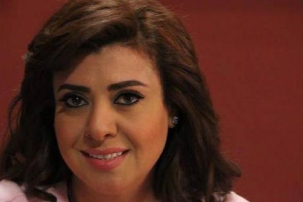 بالصور- إلهام شاهين وبوسي شلبي تحضران العرض المسرحي "سيلفي مع الموت" لنشوى مصطفى