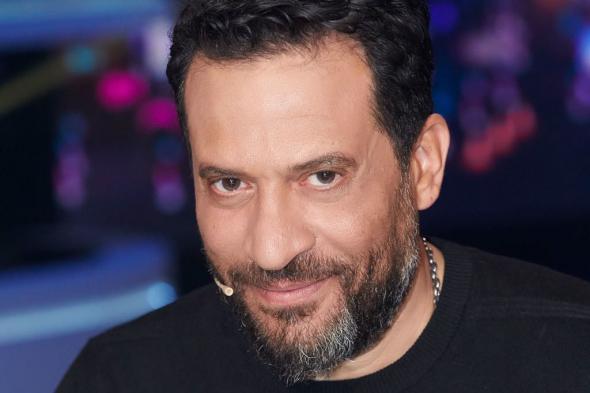 بالصور.. النّجوم يشاركون ماجد المصري فرحة خطوبة نجله!