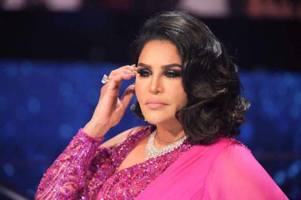بالفيديو: هدايا أحلام في عيدها بـ"الجملة".. "البيت بينفجر"!